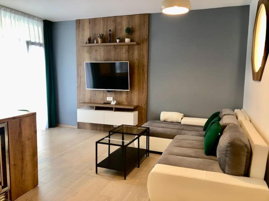 Joy City Stay Vivalia V5-9 Timisoara Bagian luar foto