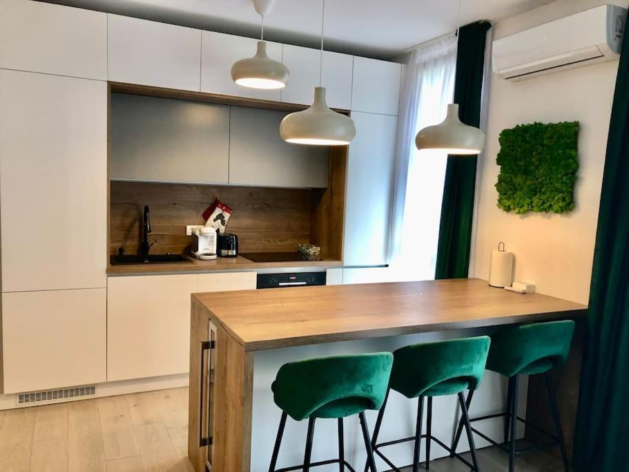 Joy City Stay Vivalia V5-9 Timisoara Bagian luar foto
